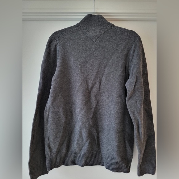 Men’s Tommy Hilfiger Quarter-Zip Sweater - Picture 3 of 6